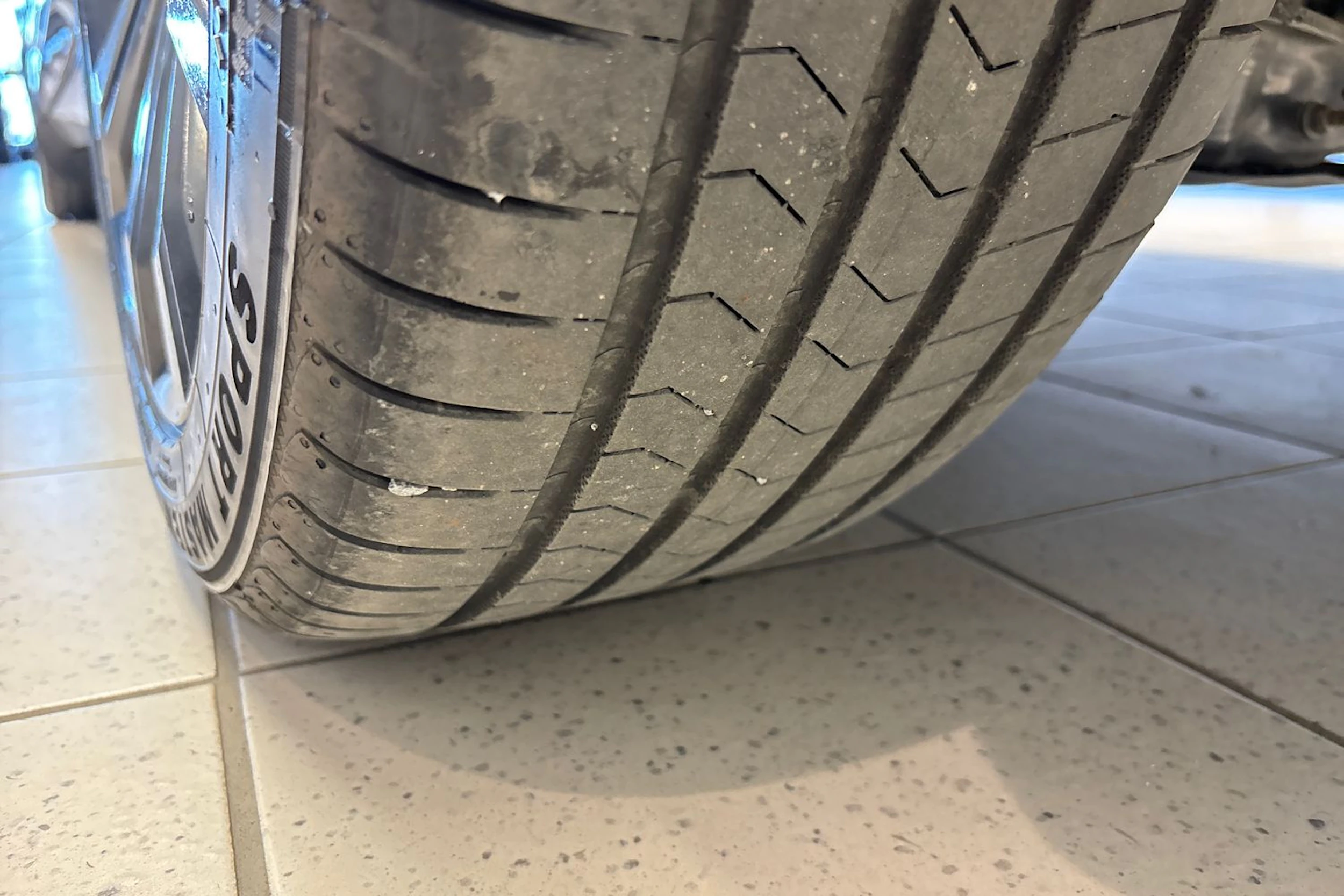 harmaa Volkswagen Passat 2021 kuva 13.