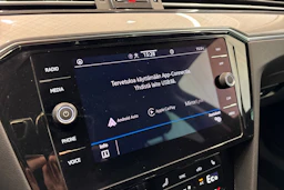harmaa Volkswagen Passat 2021 kuva 30.