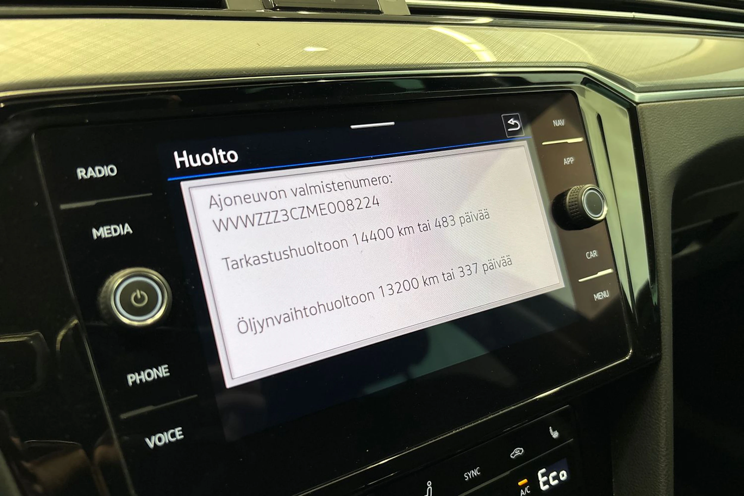 harmaa Volkswagen Passat 2021 kuva 33.
