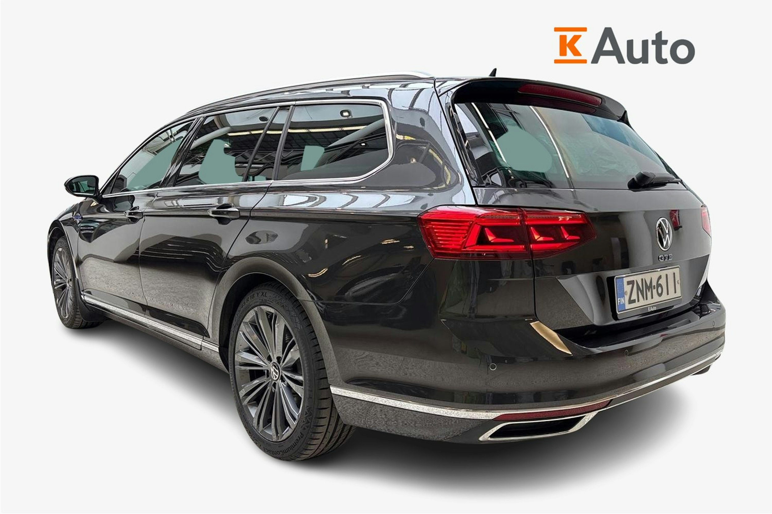 harmaa Volkswagen Passat 2021 kuva 2.