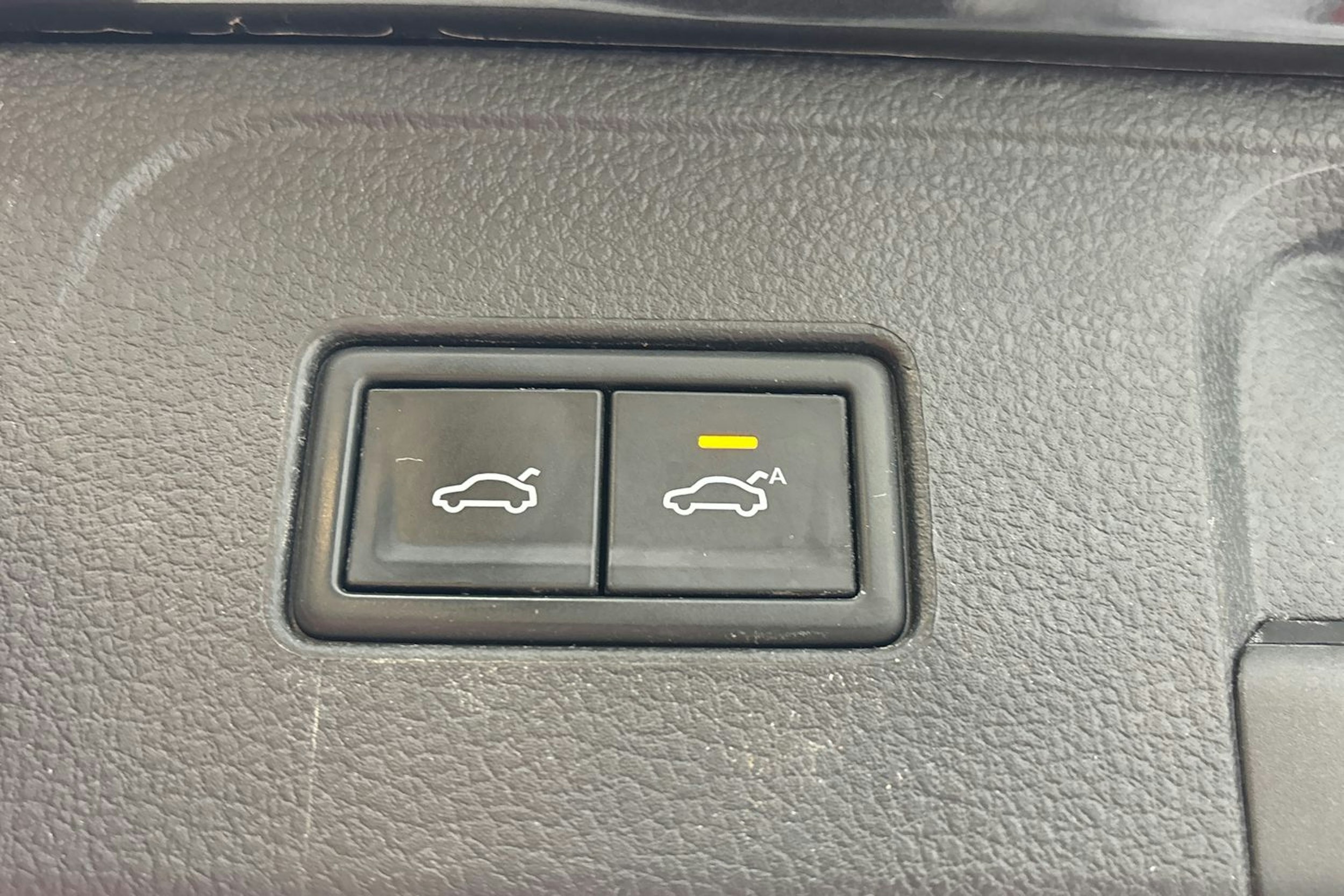 harmaa Volkswagen Passat 2021 kuva 15.