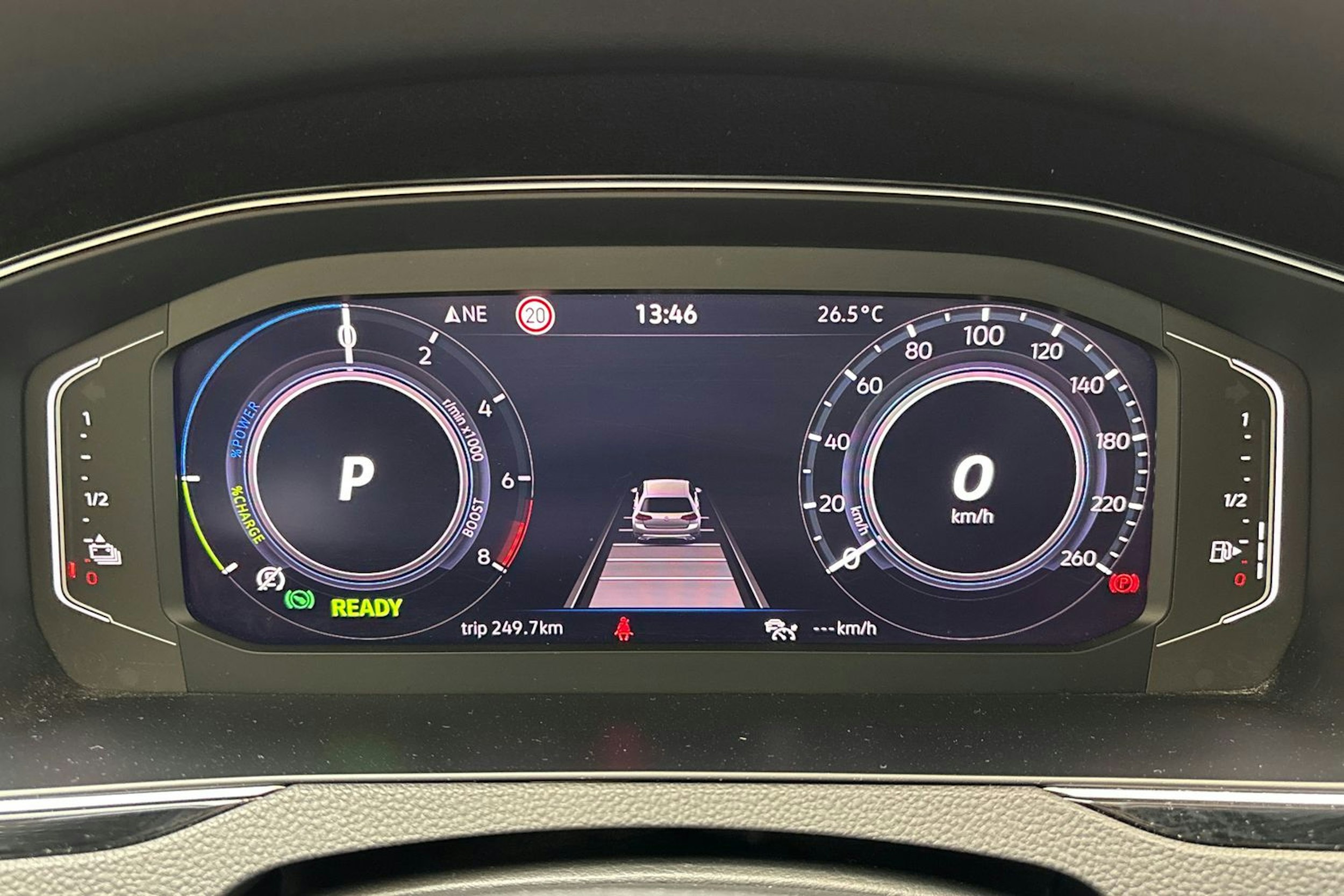 harmaa Volkswagen Passat 2021 kuva 23.