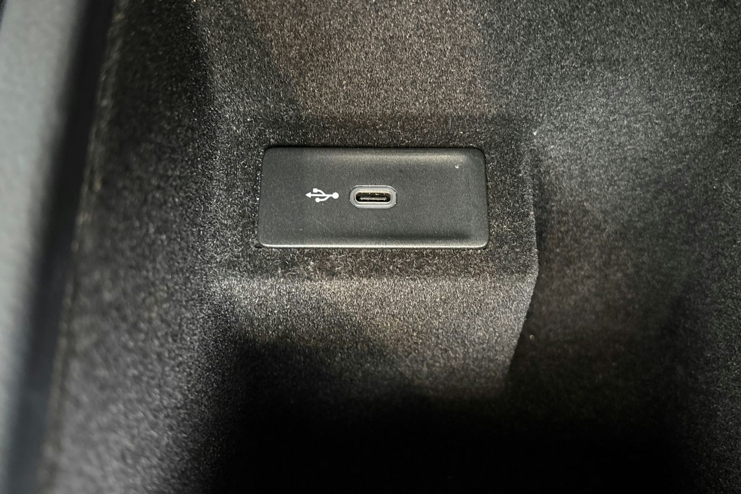 harmaa Volkswagen Passat 2021 kuva 31.