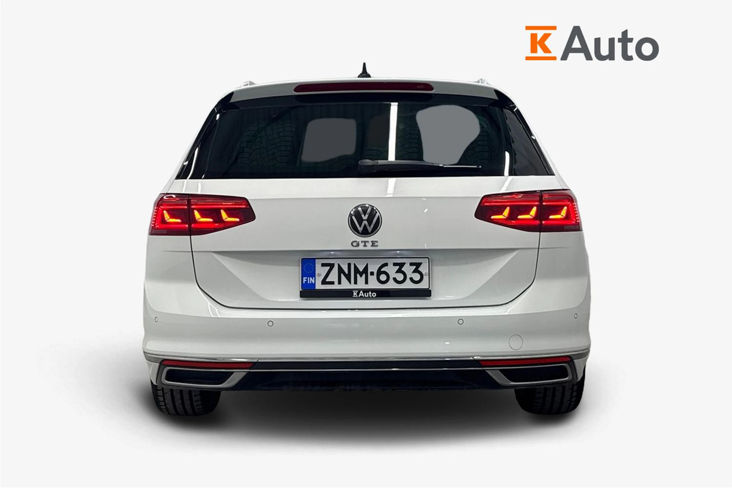 valkoinen Volkswagen Passat 2021 kuva 3.