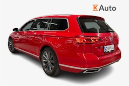 punainen Volkswagen Passat 2021 kuva 2.