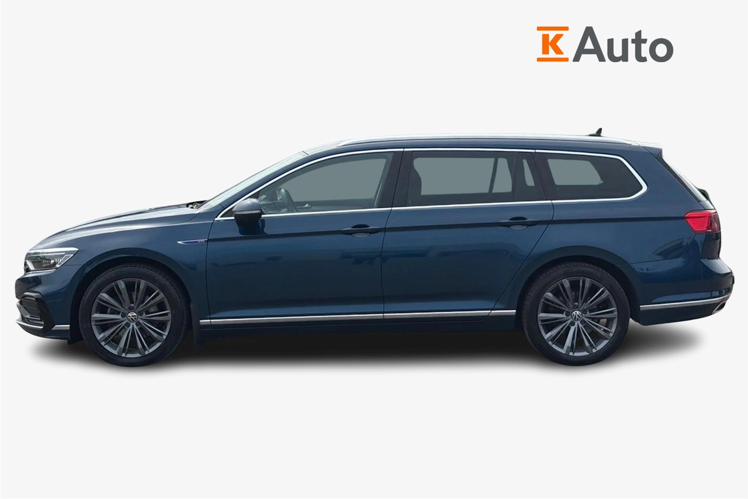 sininen Volkswagen Passat 2021 kuva 7.
