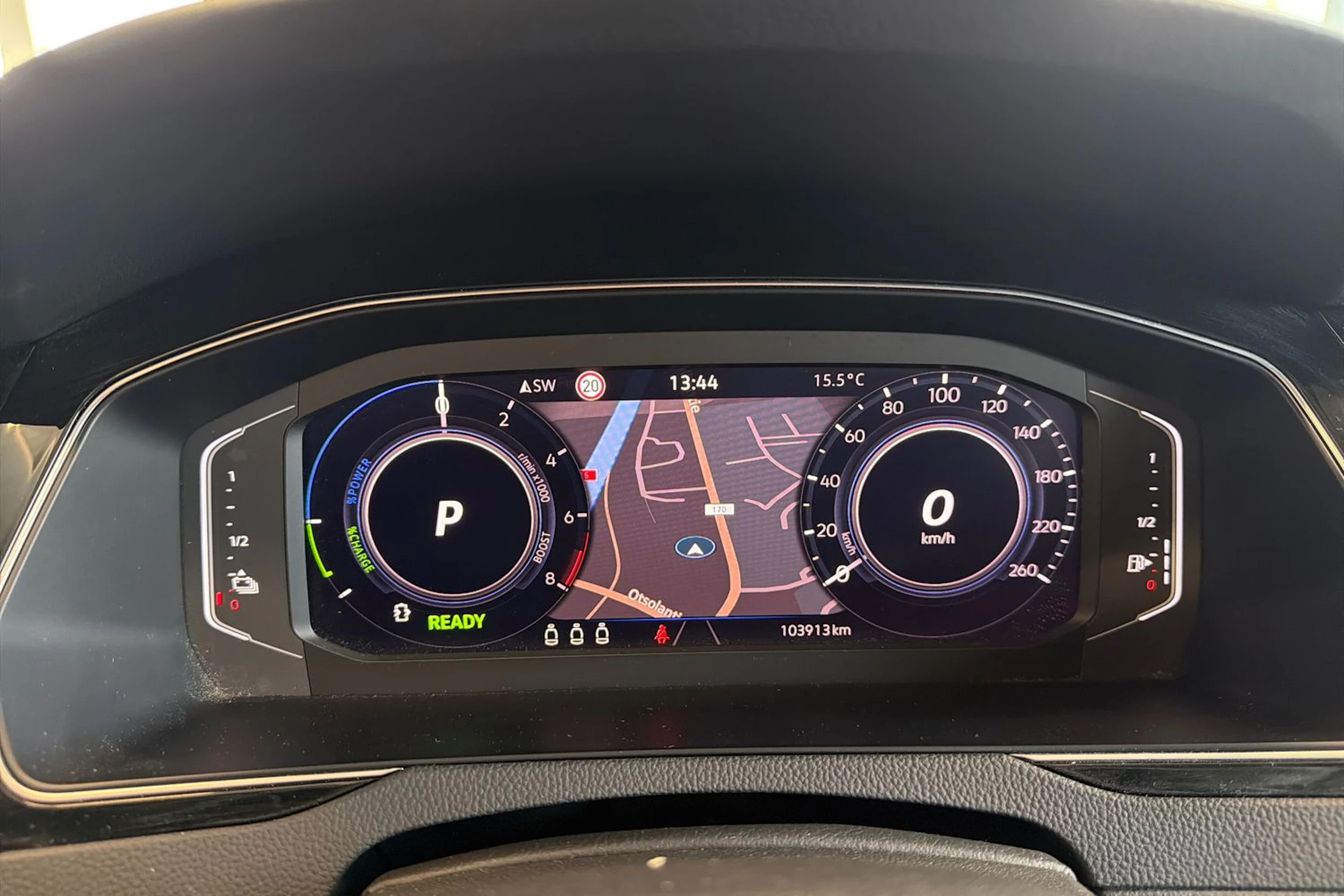 sininen Volkswagen Passat 2021 kuva 25.