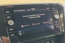 sininen Volkswagen Passat 2021 kuva 33.