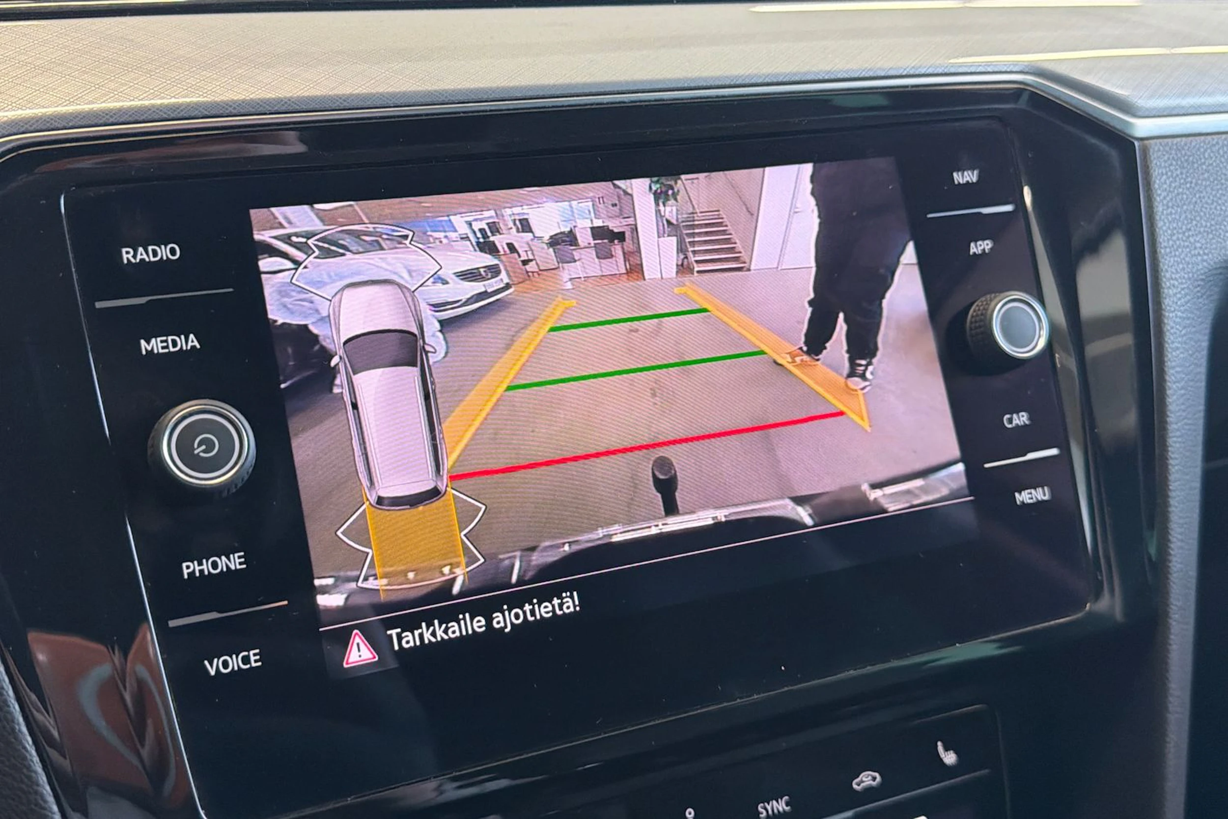 sininen Volkswagen Passat 2021 kuva 34.