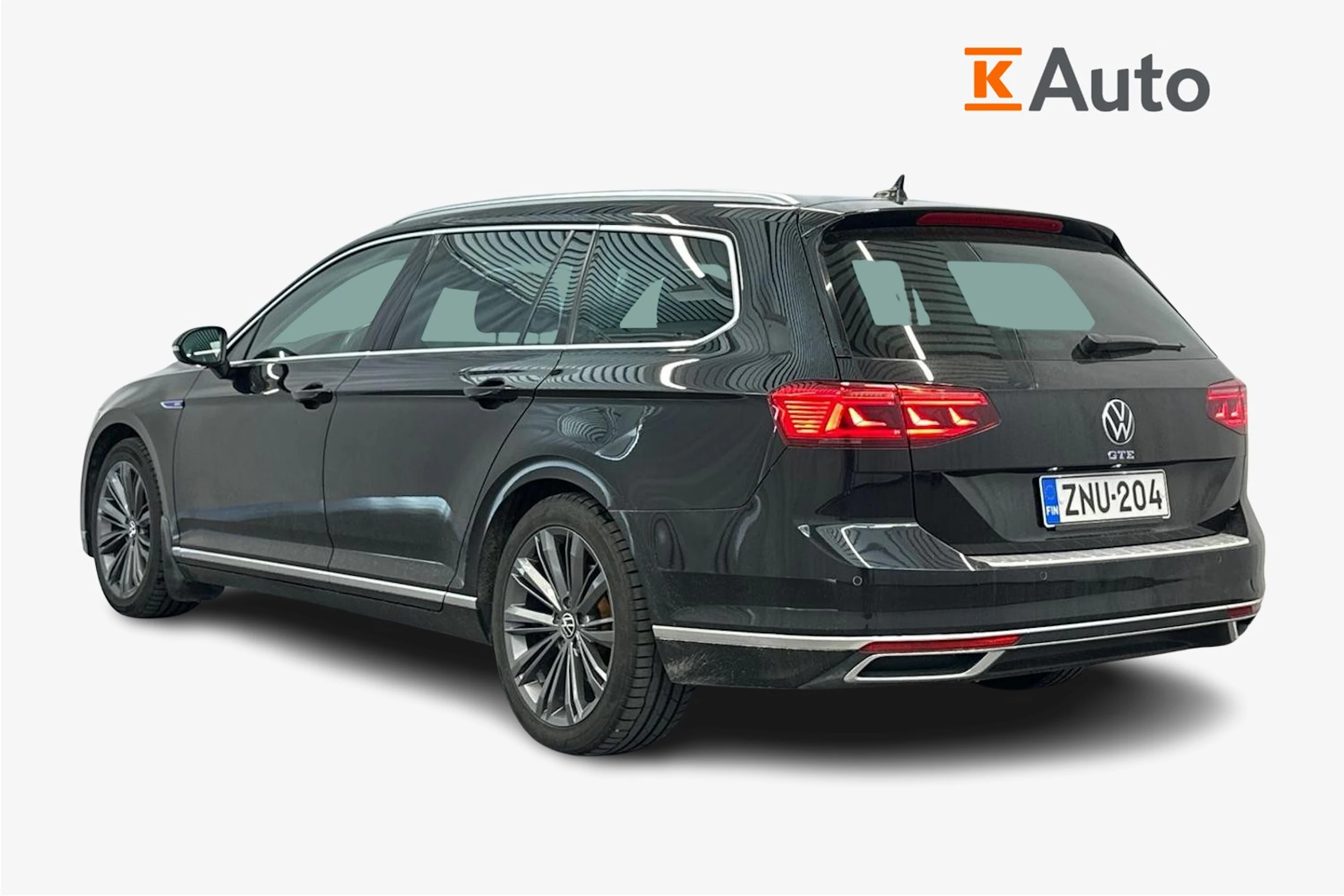 musta Volkswagen Passat 2021 kuva 2.