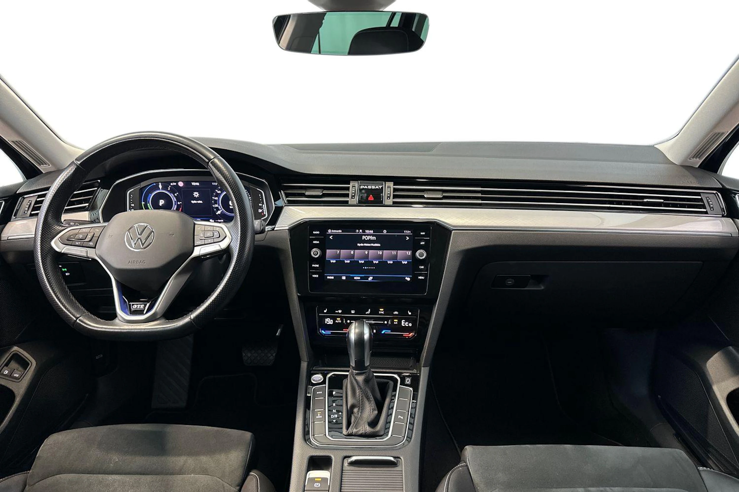 musta Volkswagen Passat 2021 kuva 9.