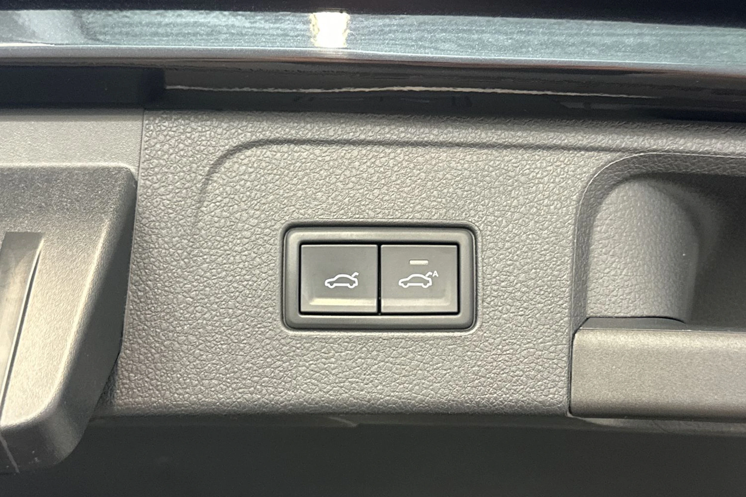 musta Volkswagen Passat 2021 kuva 14.