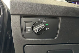 musta Volkswagen Passat 2021 kuva 17.