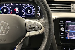 hopea Volkswagen Passat 2022 kuva 14.