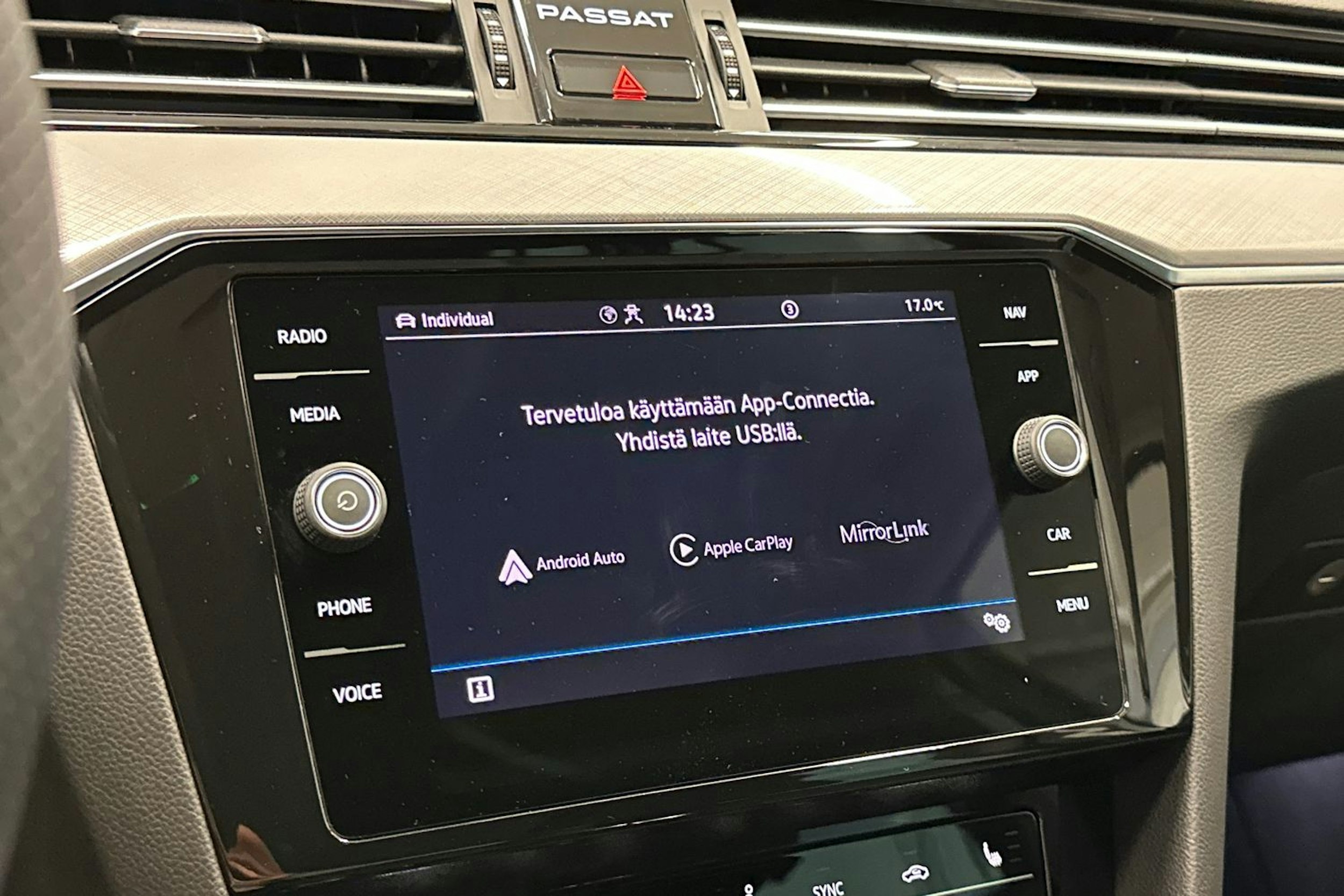 hopea Volkswagen Passat 2022 kuva 20.