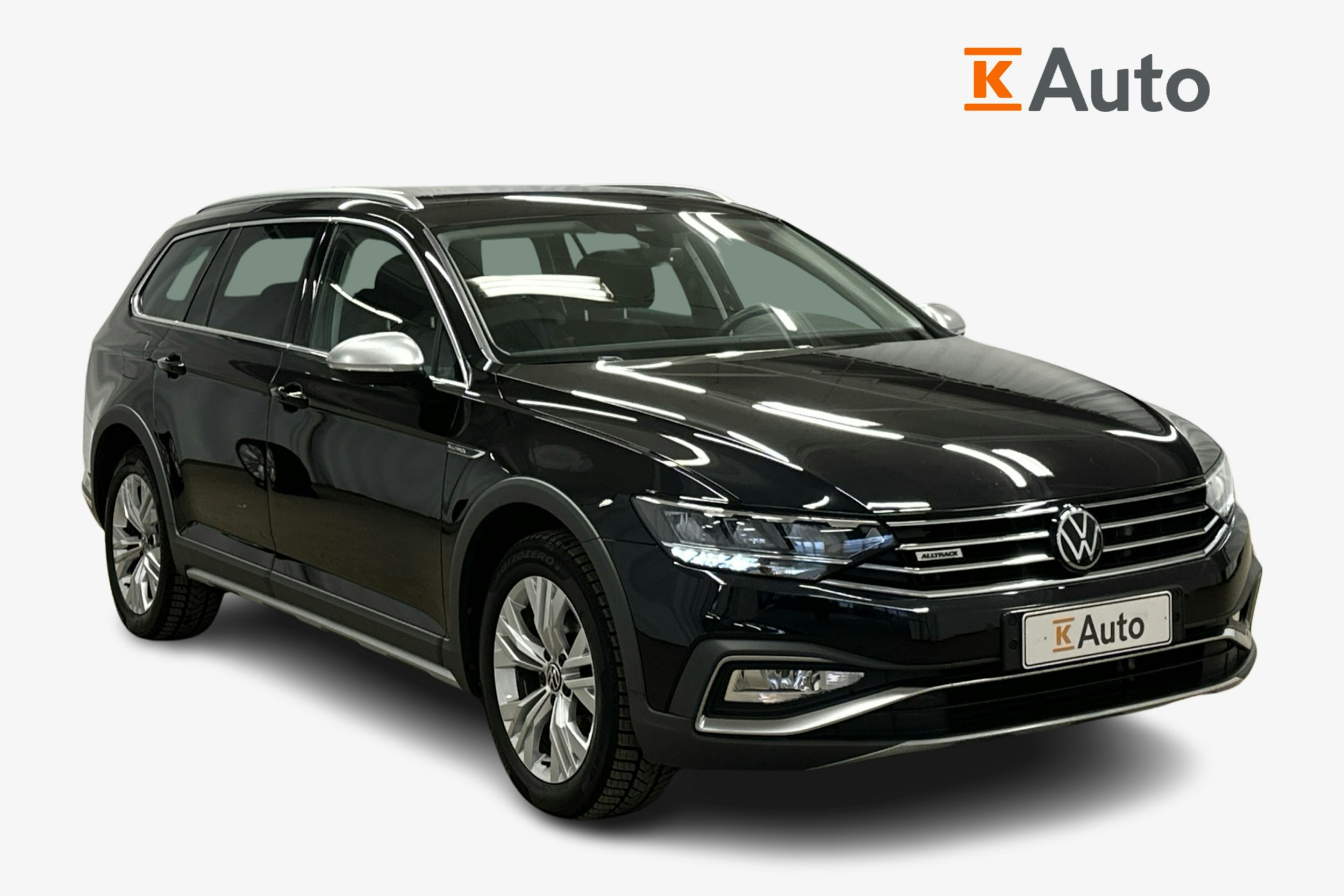 musta Volkswagen Passat 2022 kuva 29.