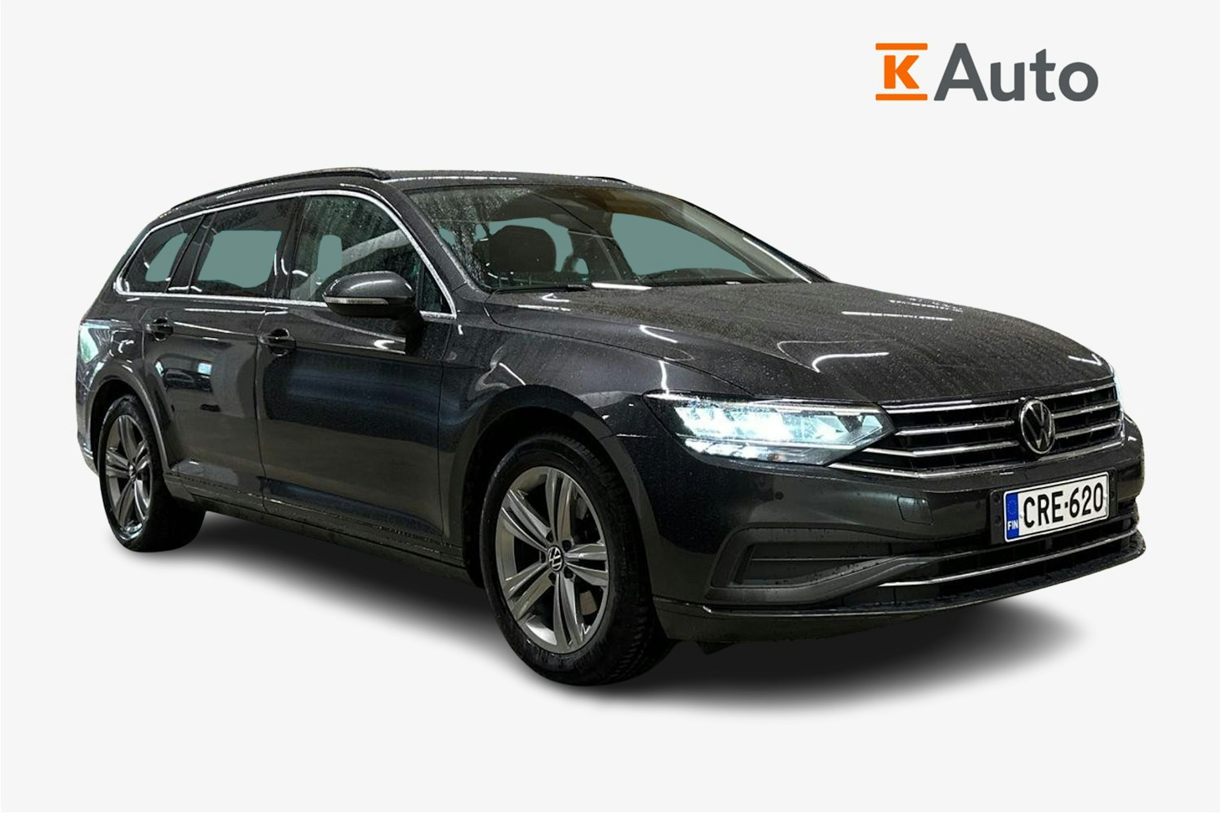 harmaa Volkswagen Passat 2022 kuva 1.