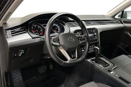 harmaa Volkswagen Passat 2022 kuva 3.