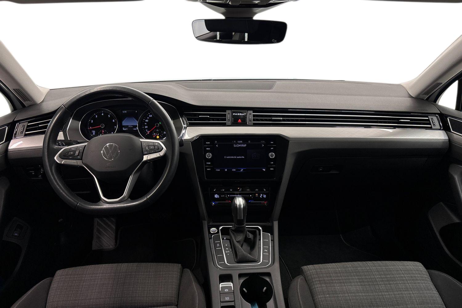 Volkswagen Passat 2022, photo 7/24