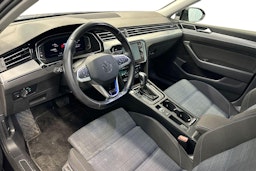 musta Volkswagen Passat 2022 kuva 3.