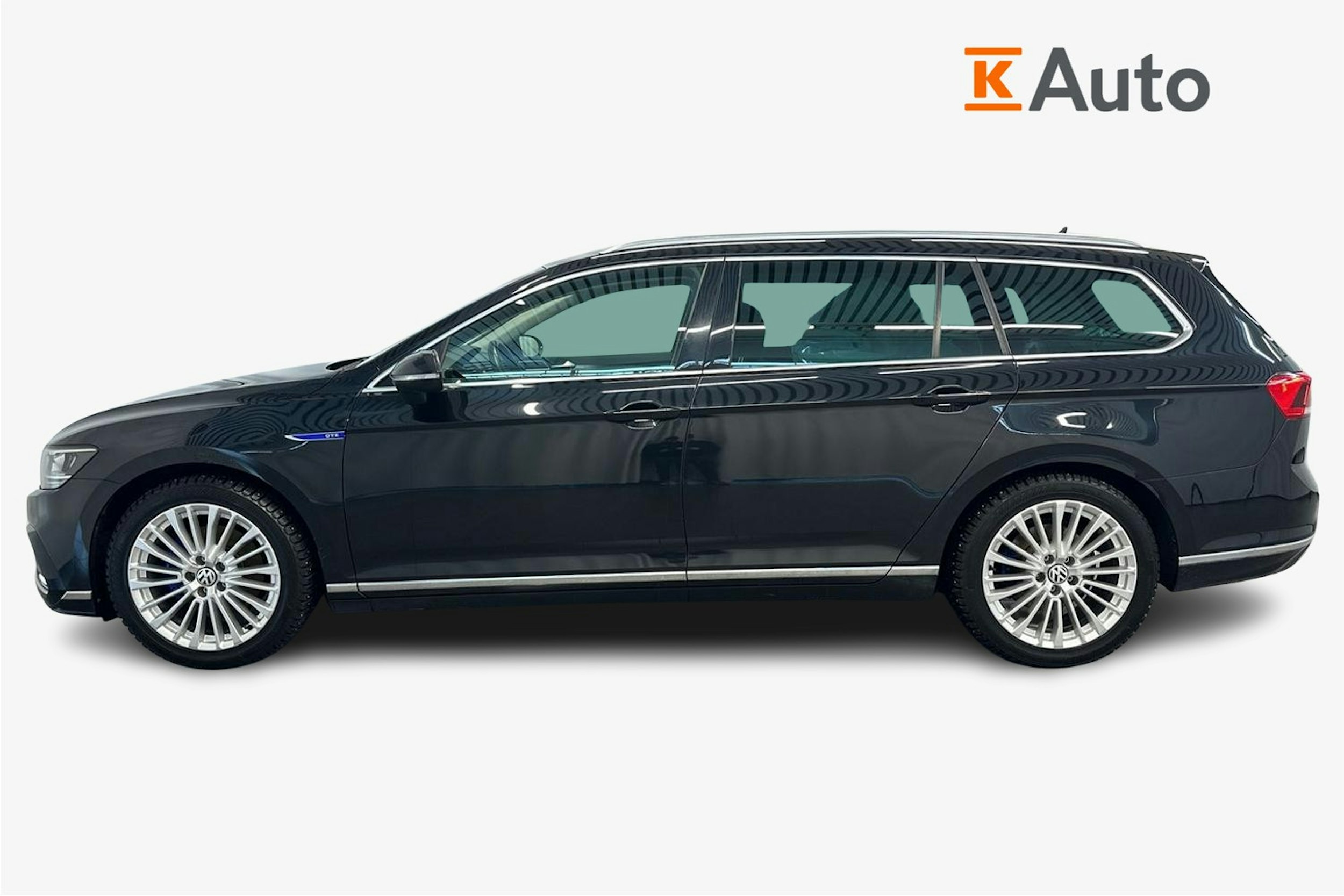 musta Volkswagen Passat 2022 kuva 6.