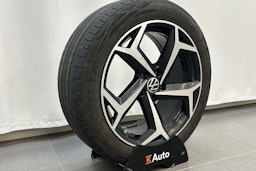 musta Volkswagen Passat 2022 kuva 17.