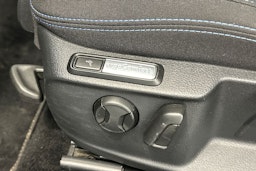 musta Volkswagen Passat 2022 kuva 19.