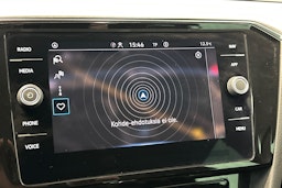 musta Volkswagen Passat 2022 kuva 27.