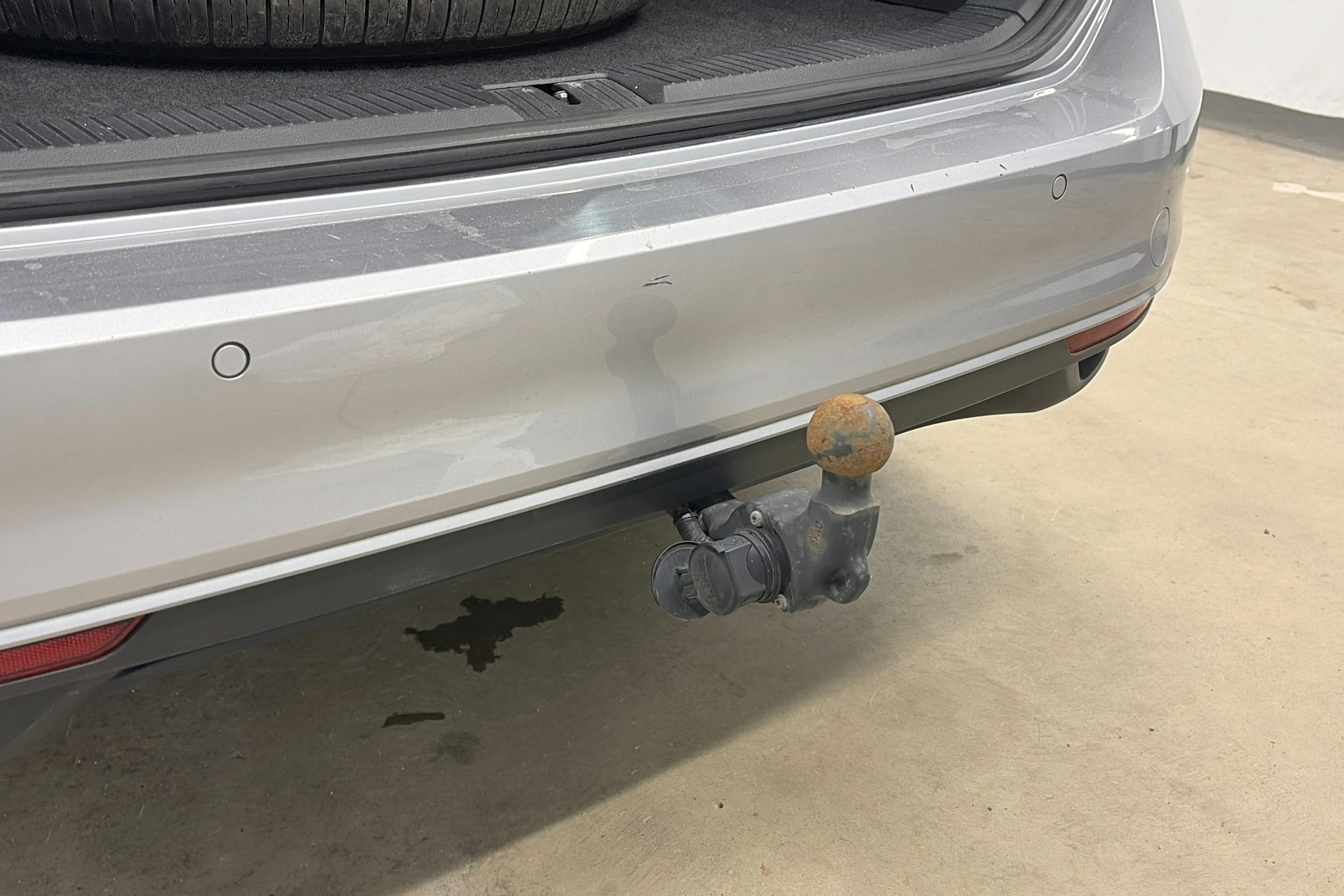 harmaa Volkswagen Passat 2022 kuva 19.