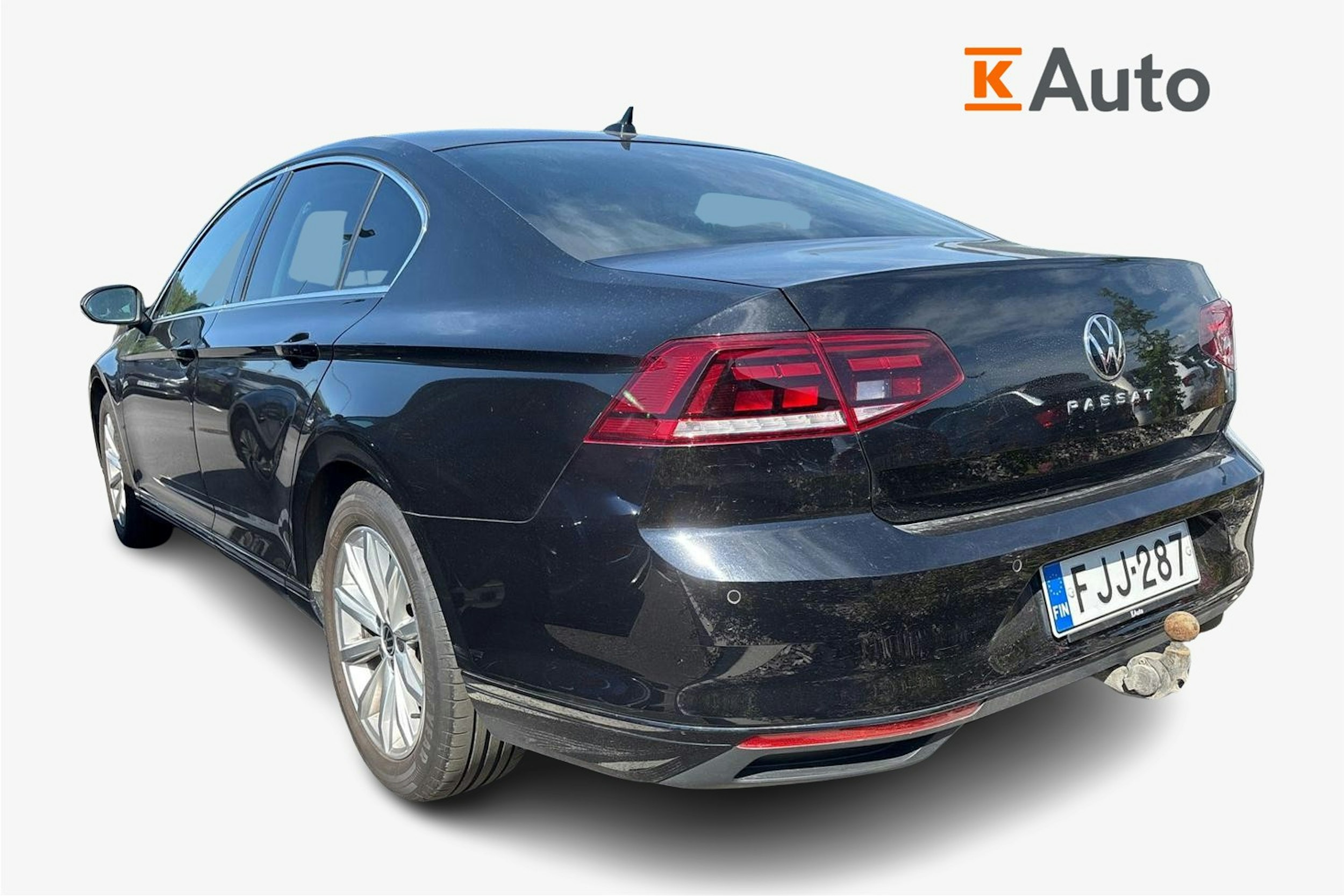 musta Volkswagen Passat 2022 kuva 2.