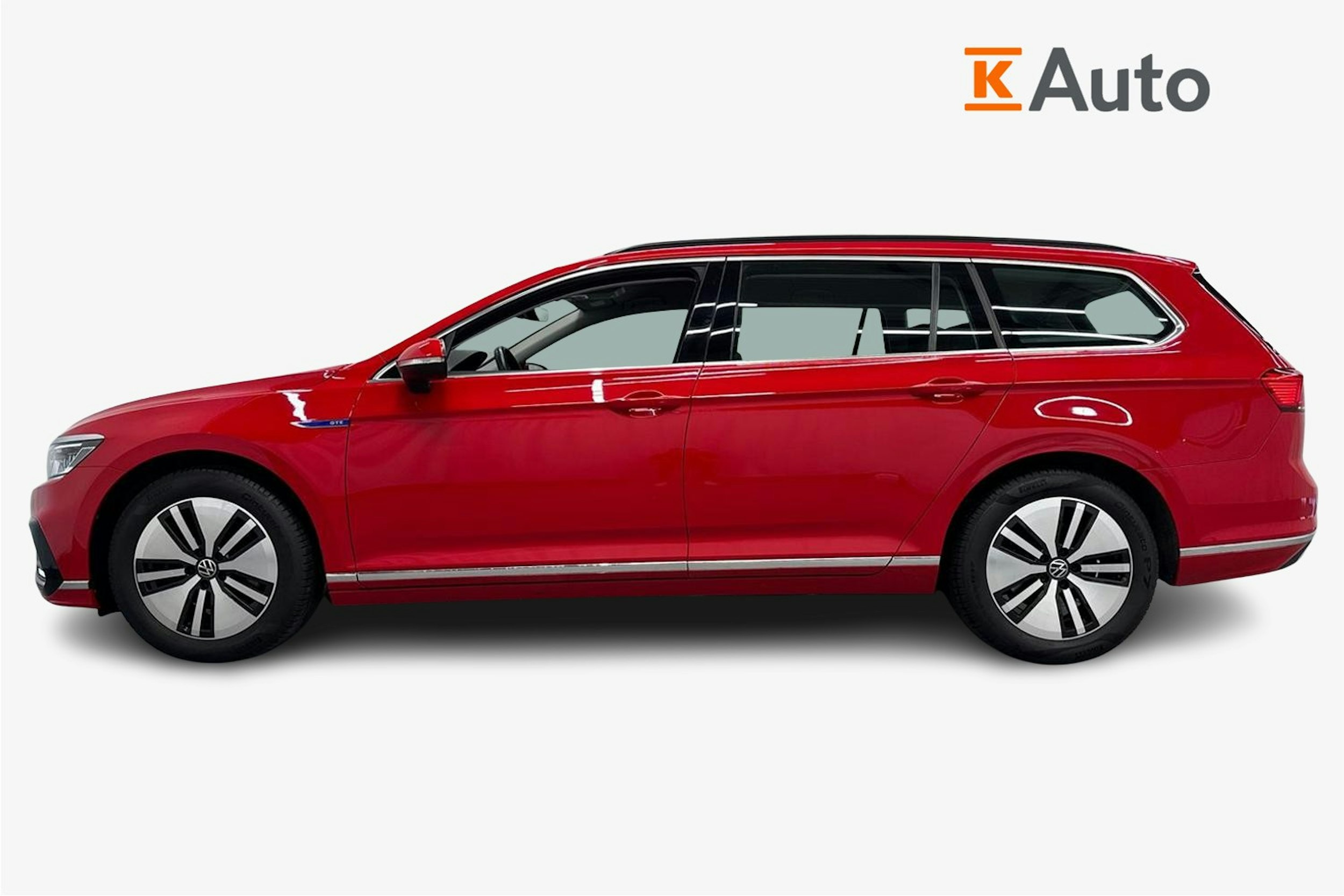 punainen Volkswagen Passat 2022 kuva 6.