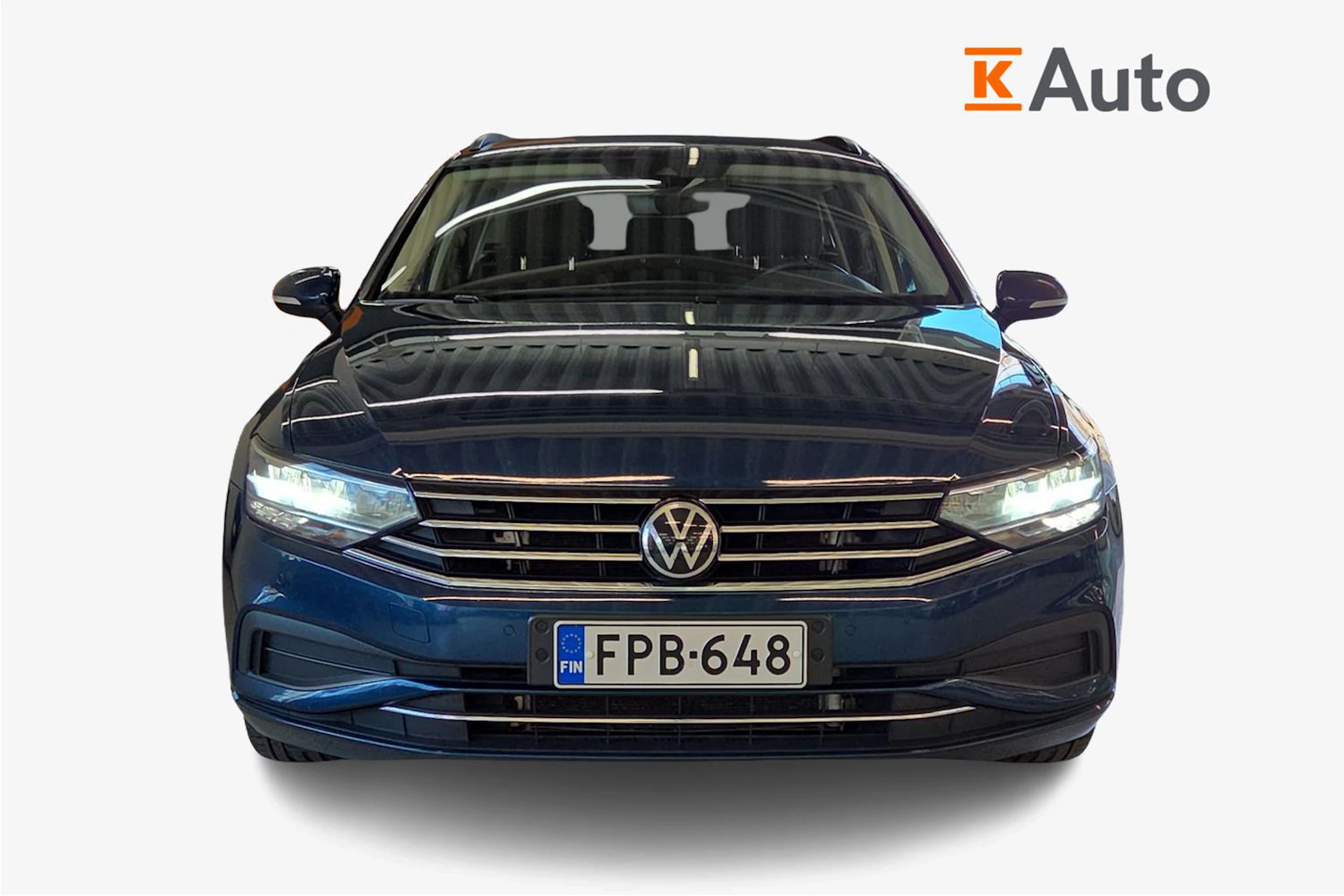Sininen Volkswagen PASSAT 2022 kuva 4.