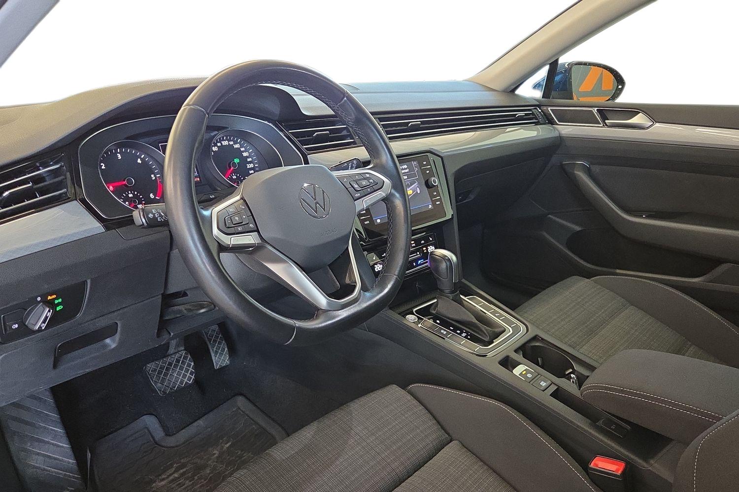 Volkswagen Passat 2022, kuva 6/25