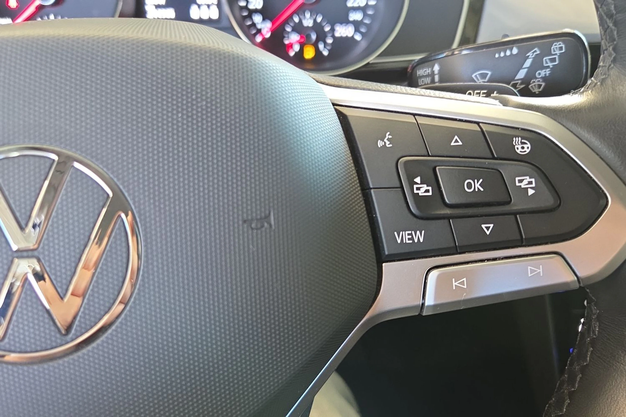 Sininen Volkswagen PASSAT 2022 kuva 14.