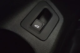 Sininen Volkswagen PASSAT 2022 kuva 19.