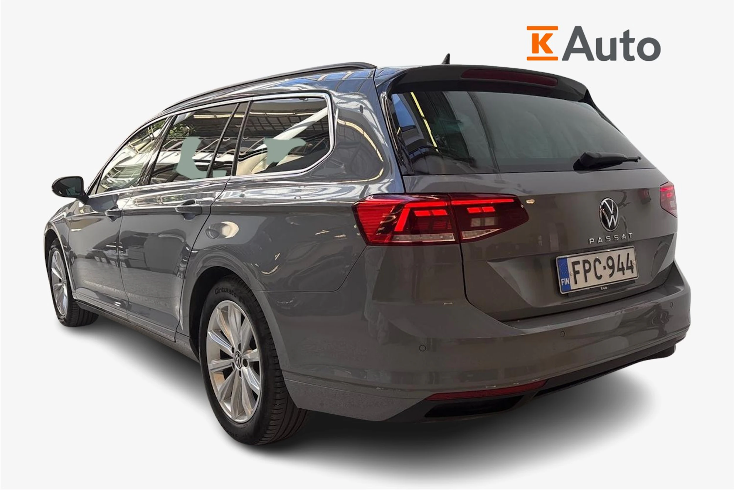 harmaa Volkswagen Passat 2022 kuva 3.