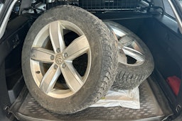 harmaa Volkswagen Passat 2022 kuva 13.