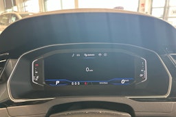 harmaa Volkswagen Passat 2022 kuva 23.