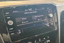 harmaa Volkswagen Passat 2022 kuva 32.