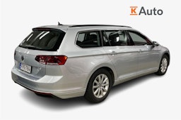 harmaa Volkswagen Passat 2022 kuva 2.