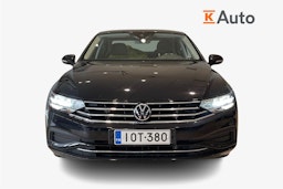 musta Volkswagen Passat 2022 kuva 5.