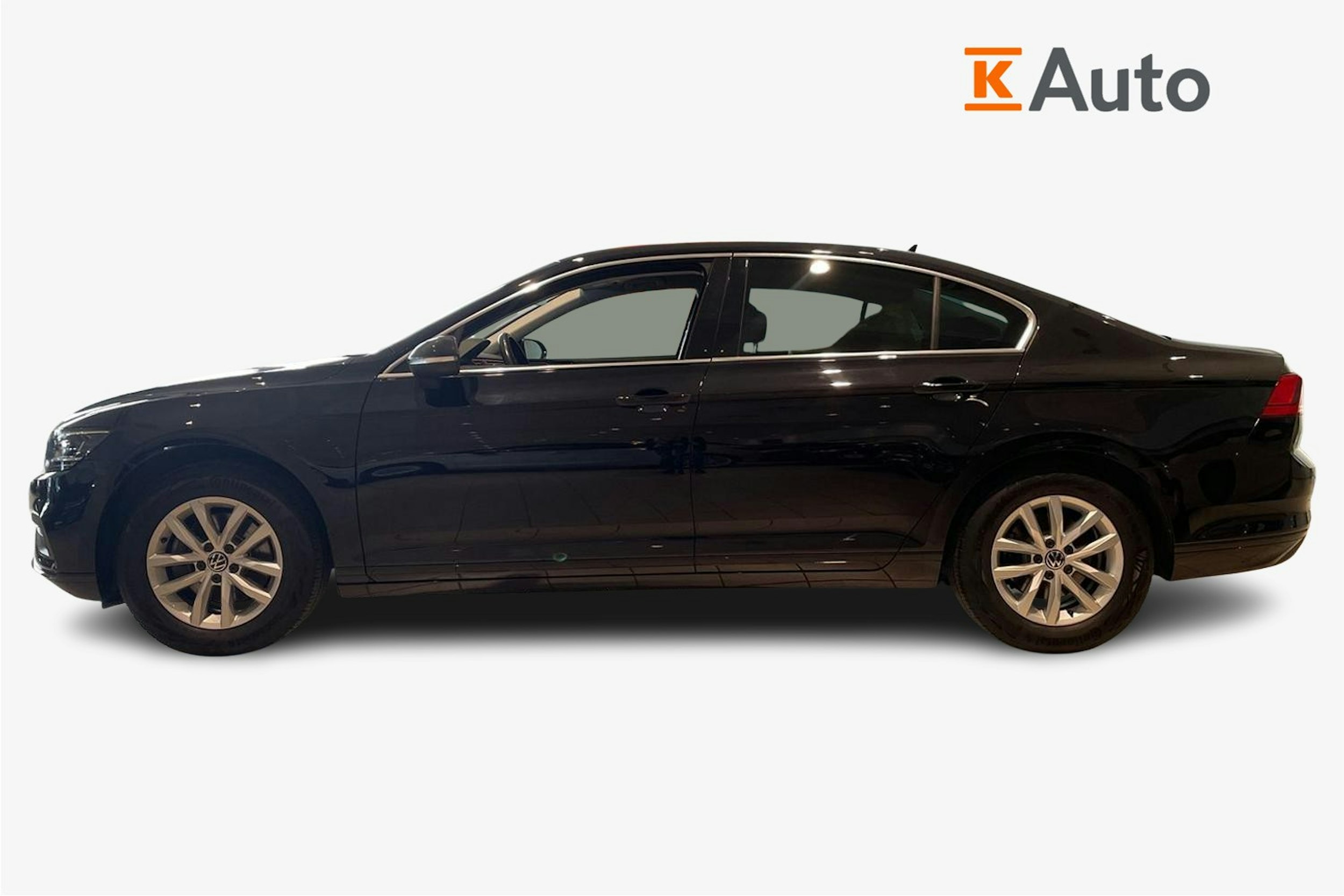 musta Volkswagen Passat 2022 kuva 6.