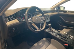 musta Volkswagen Passat 2022 kuva 7.
