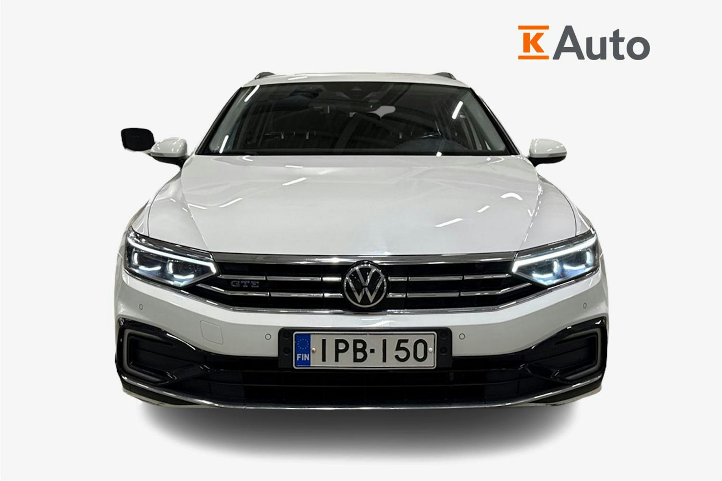 valkoinen Volkswagen Passat 2022 kuva 5.