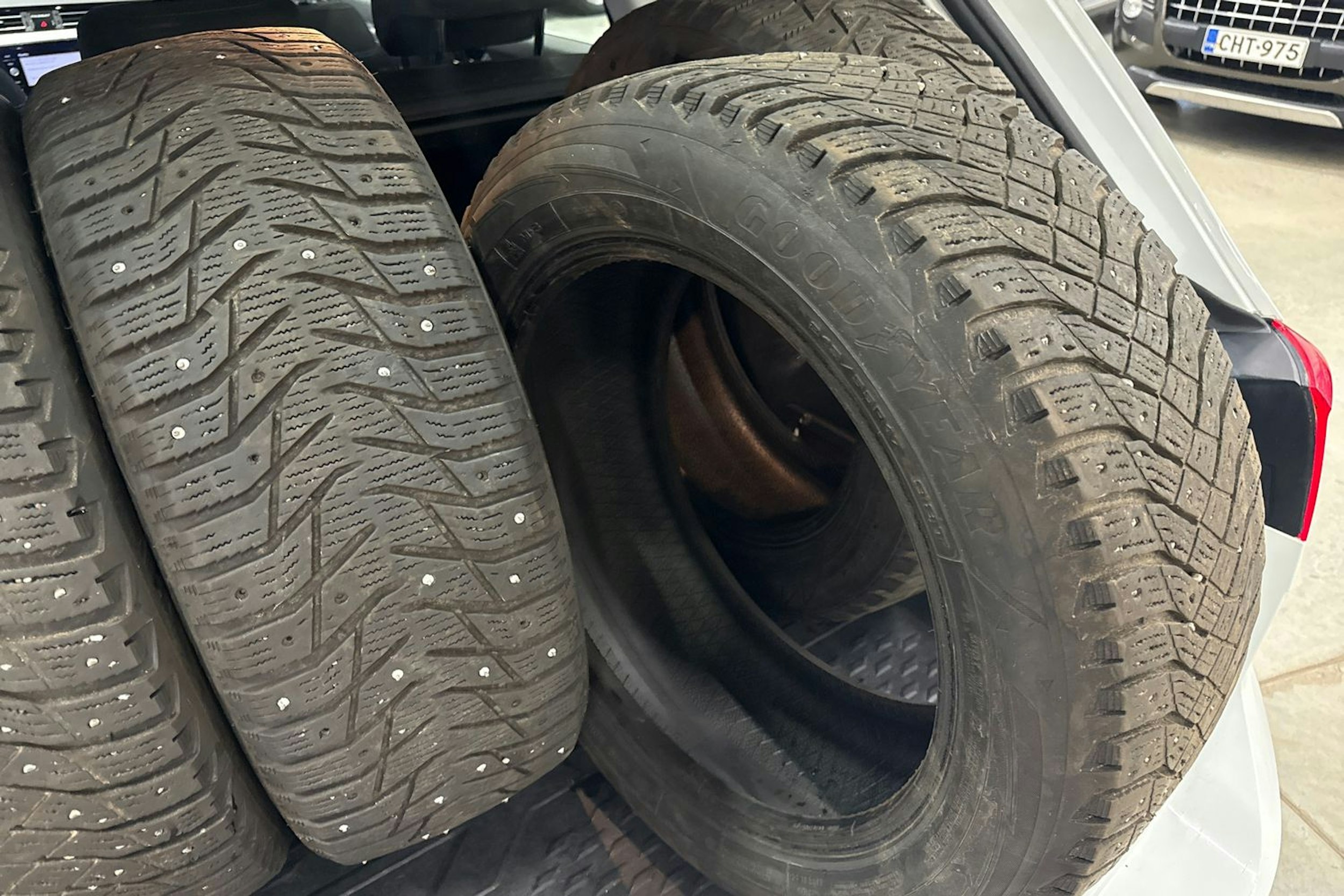 valkoinen Volkswagen Passat 2022 kuva 27.