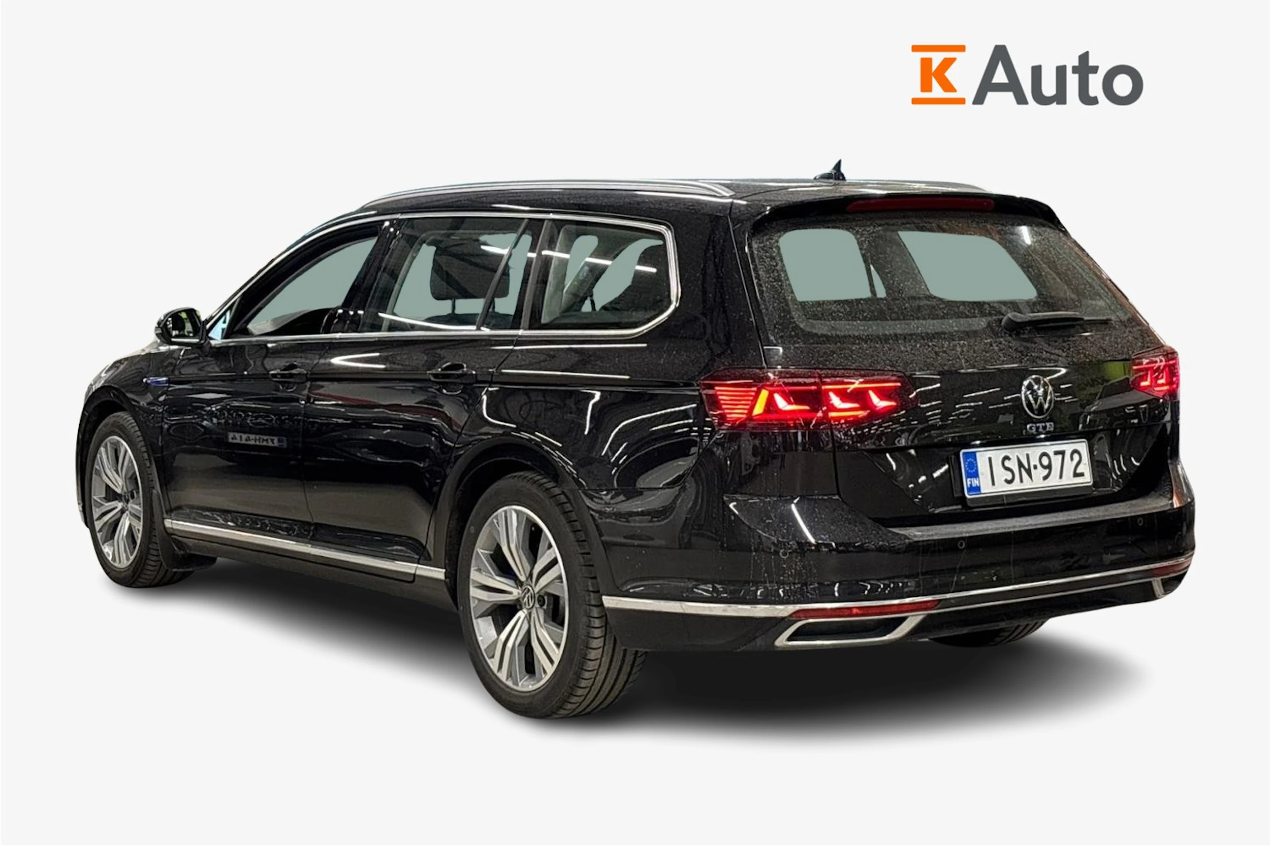 musta Volkswagen Passat 2022 kuva 2.