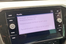 valkoinen Volkswagen Passat 2022 kuva 17.