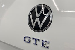 valkoinen Volkswagen Passat 2022 kuva 26.