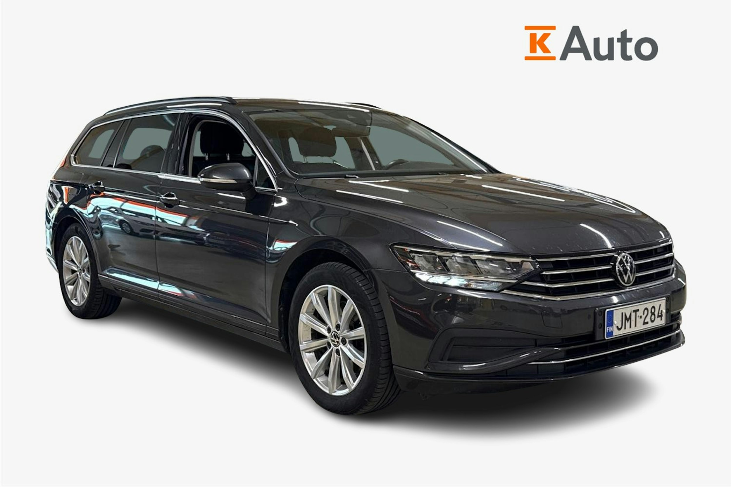 harmaa Volkswagen Passat 2022 kuva 1.