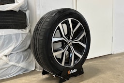 musta Volkswagen Passat 2022 kuva 13.